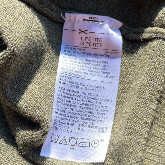 Banana Republic. Women’s Dark Green. Large Petite. GUC - Picture 9 of 12